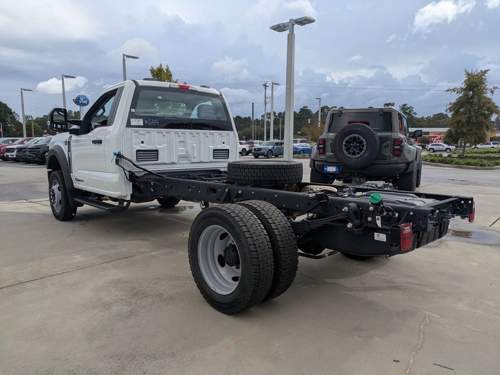 2025 Ford F-550 Chassis XL