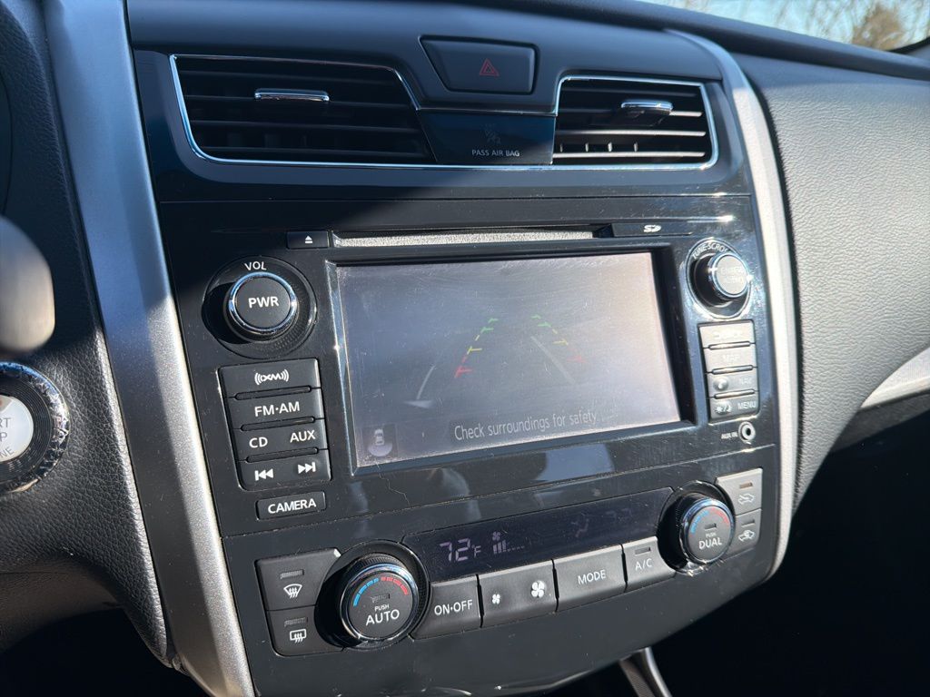 Thumbnail: 2013 Nissan Altima - 30