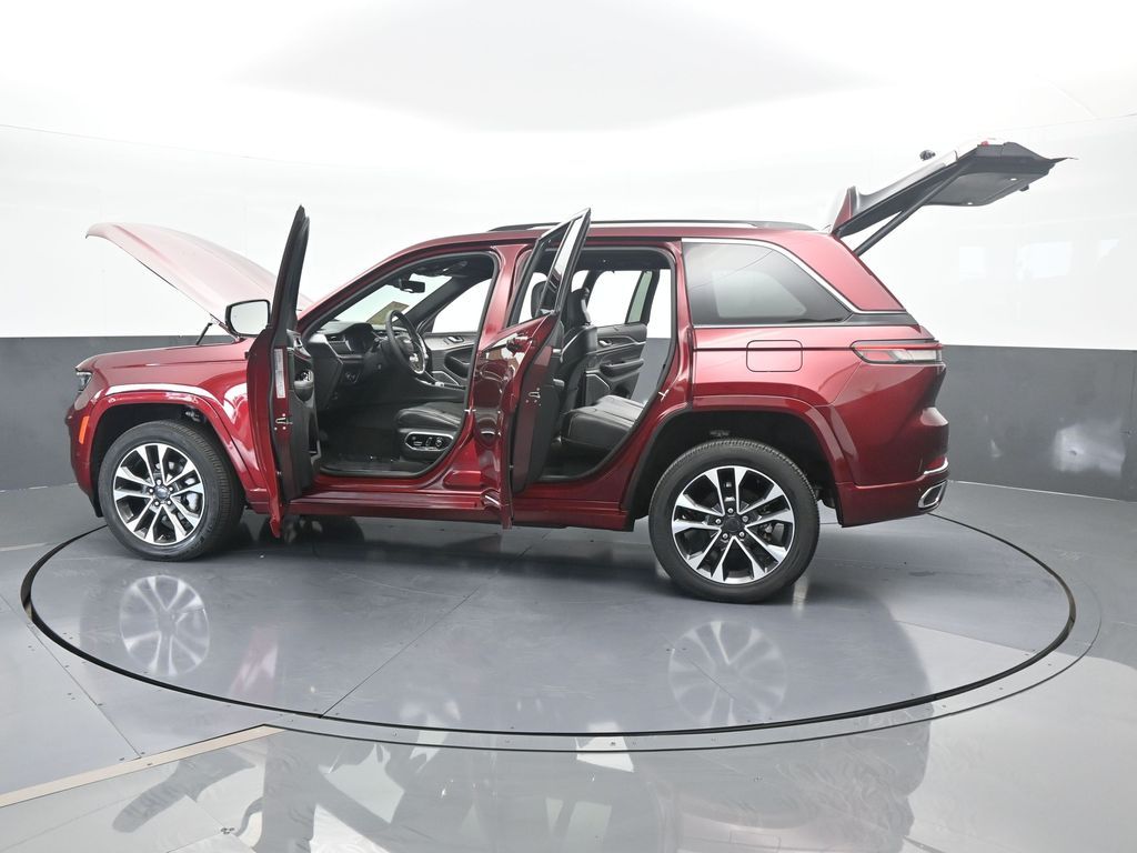 Used 2023 Velvet Red Pearlcoat Jeep Overland image 78