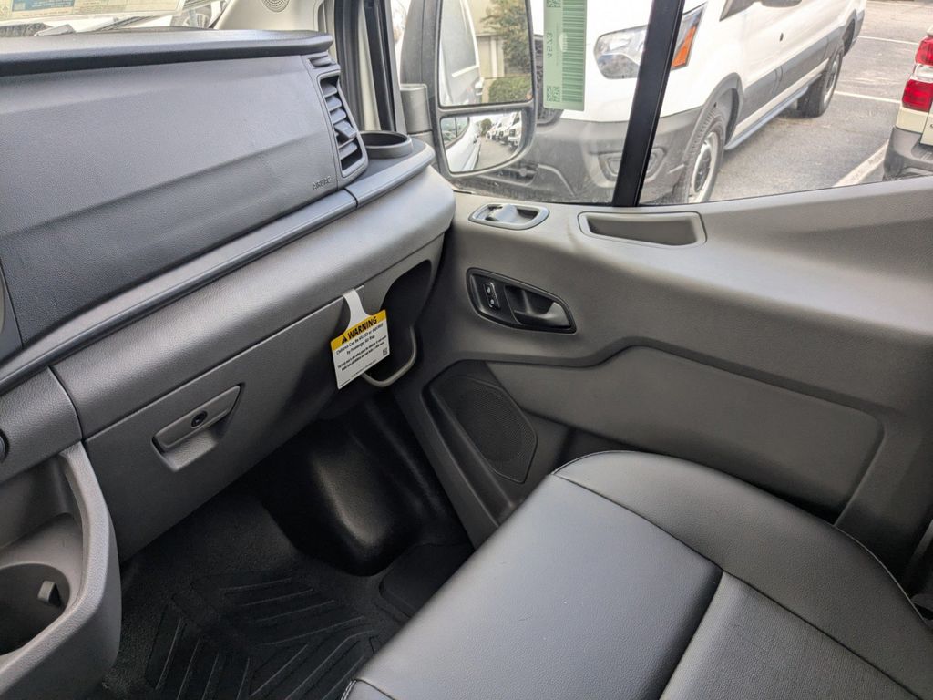 2025 Ford Transit 350 HD