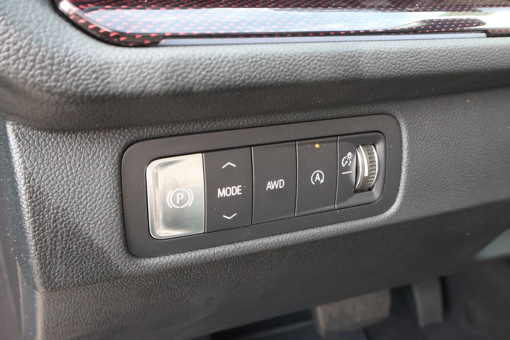 Thumbnail: 2026 Chevrolet Traverse - 20