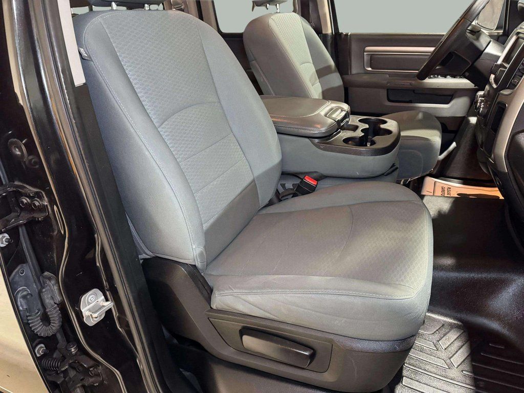 Used 2017 Brilliant Black Crystal Pearlcoat Ram SLT image 24