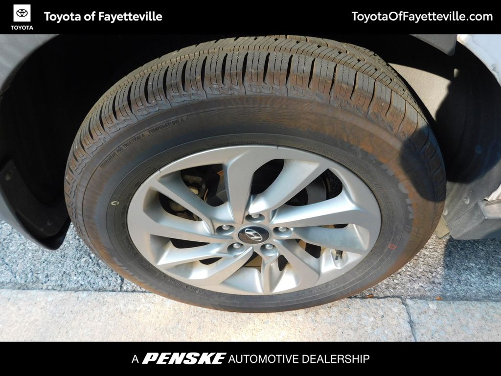 Thumbnail: 2016 Hyundai Tucson - 7