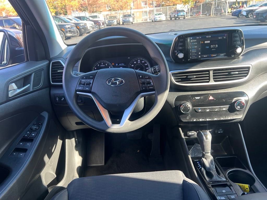 2021 Hyundai Tucson Value 16