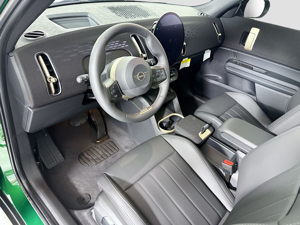 Thumbnail: 2027 MINI Cooper Countryman - 9