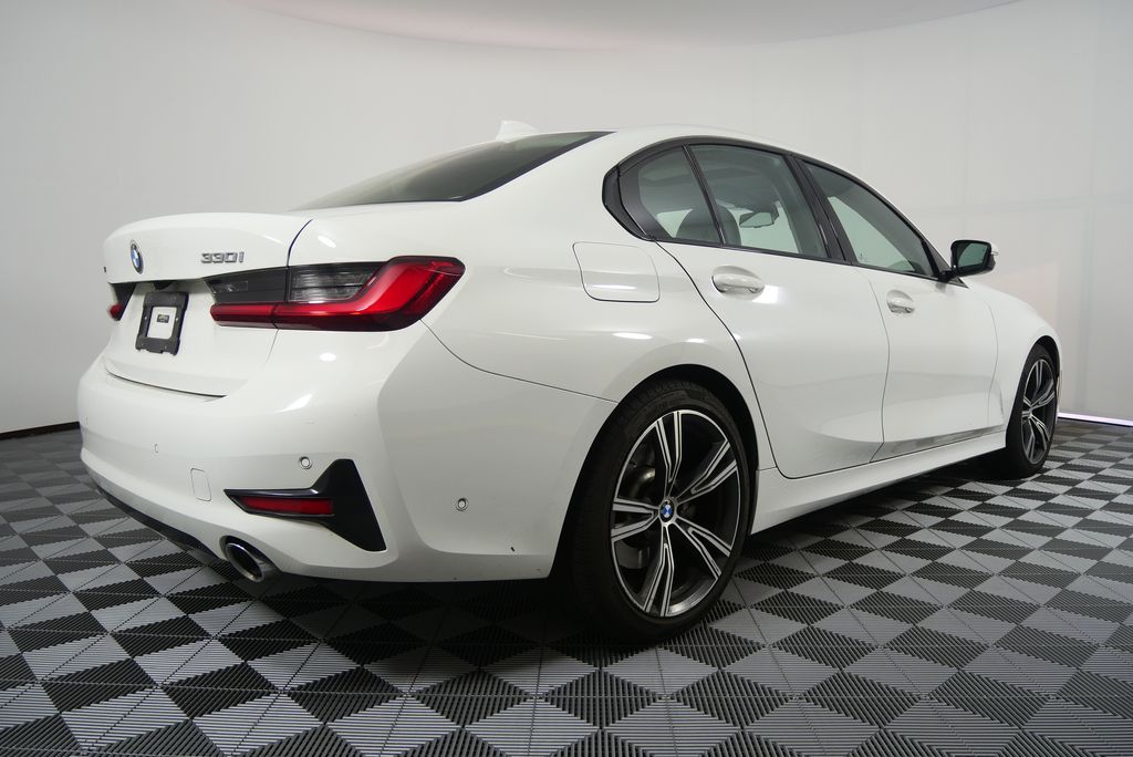 2019 BMW 3 Series 330i xDrive 3