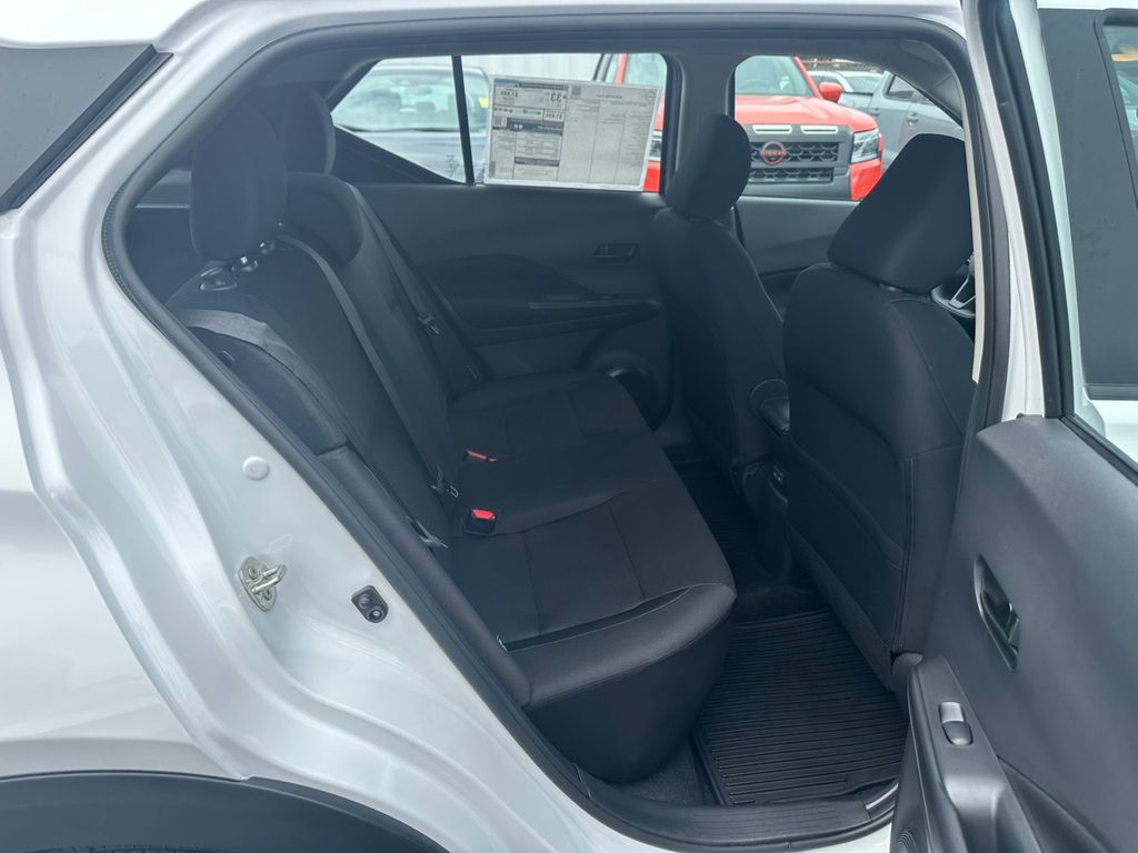 2025 Nissan Kicks Play S