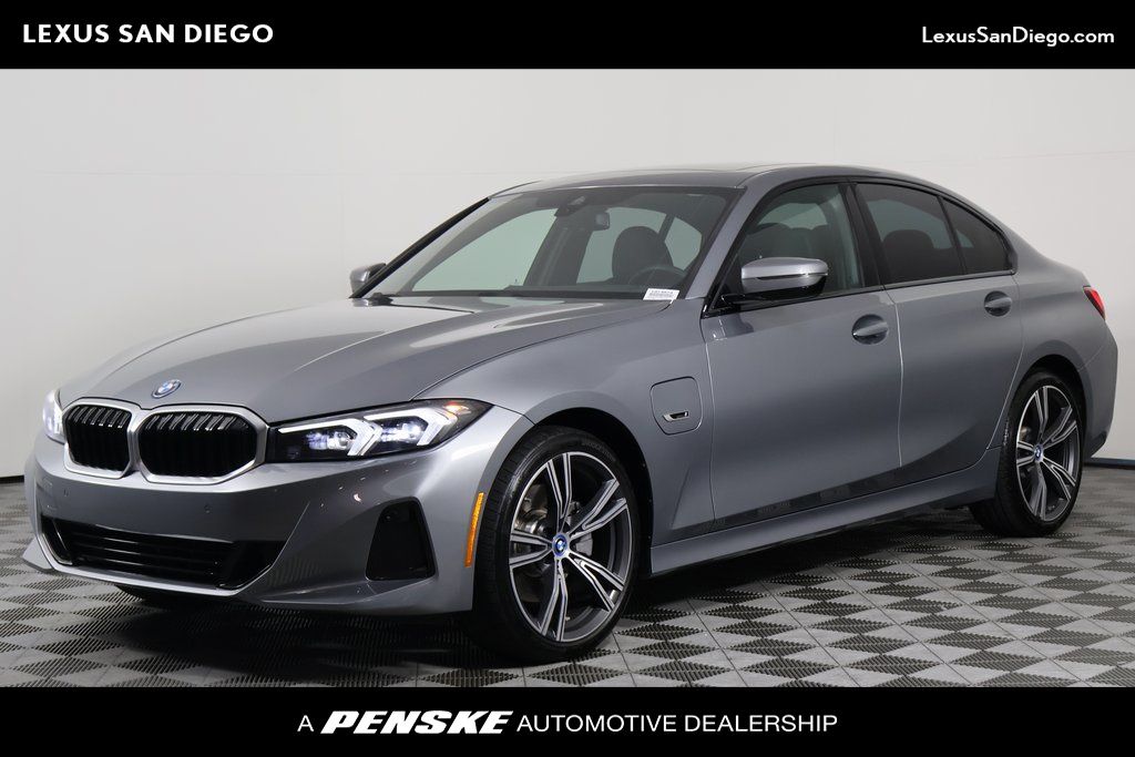 Thumbnail: 2023 BMW 3 Series - 1