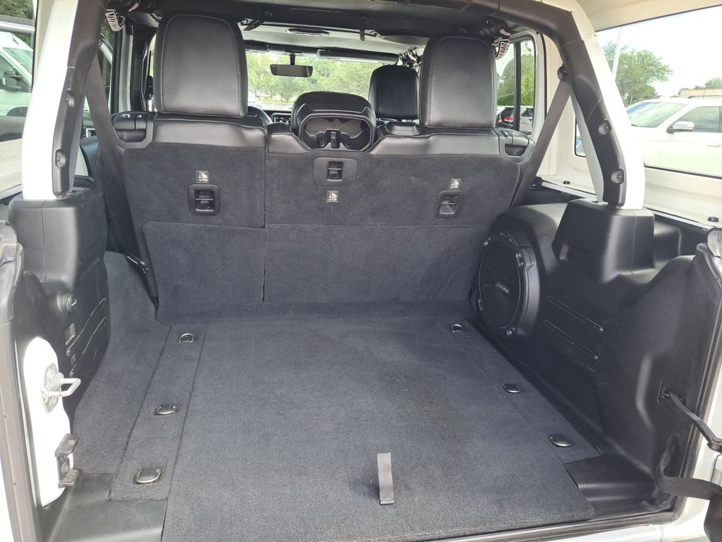 Used Car 2018 Jeep Wrangler  Unlimited Sahara For Sale Under $30,000 In Austin, Texas