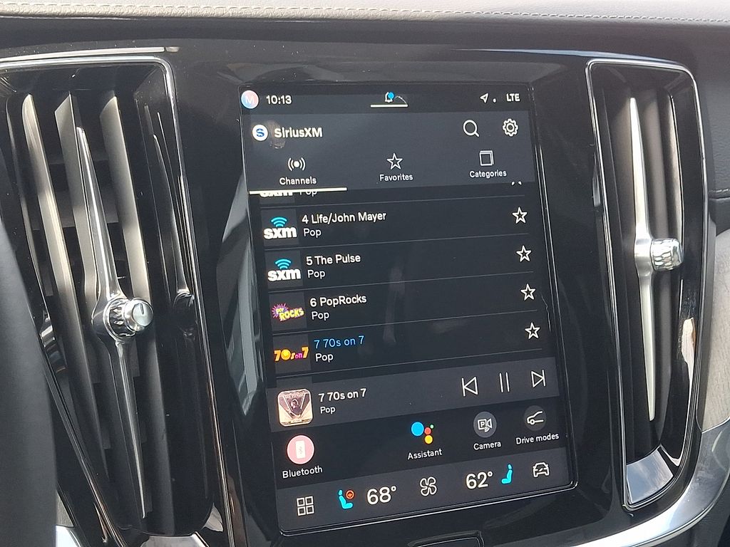 Thumbnail: 2025 Volvo S60 - 19