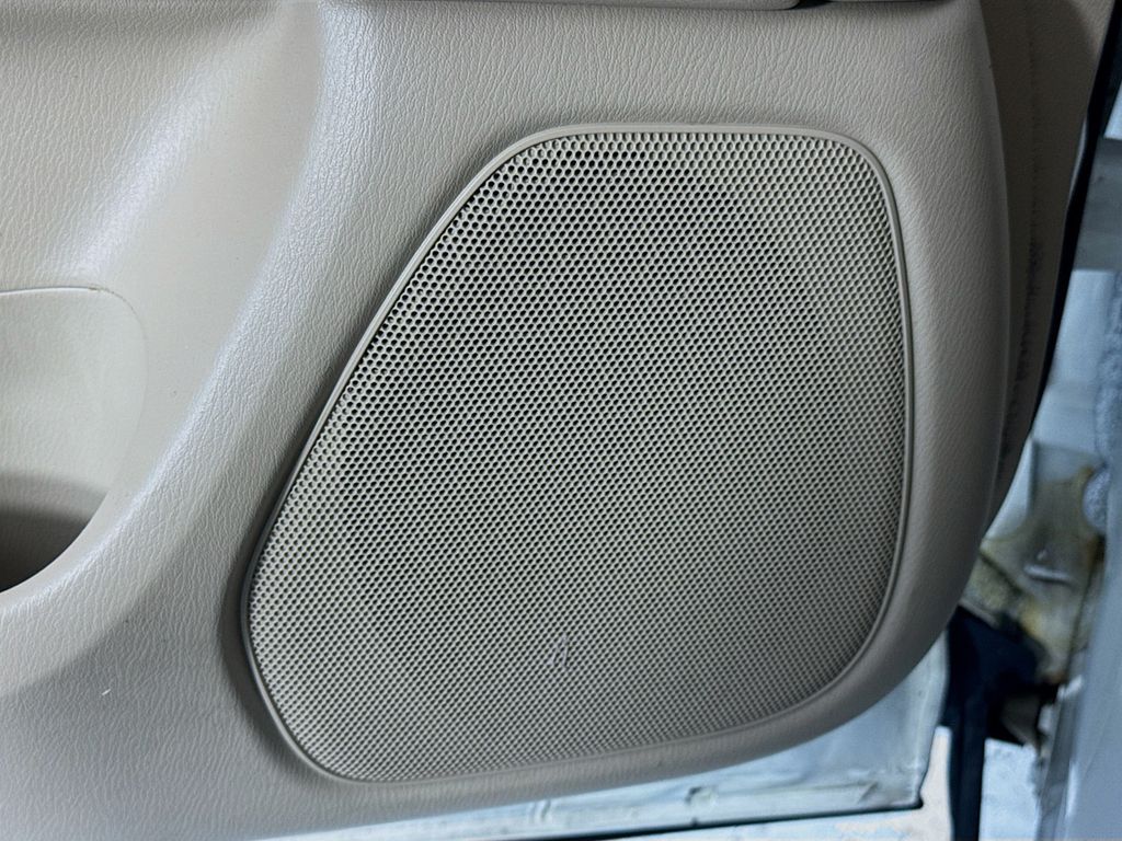 Used Car 2015 Nissan Pathfinder  Platinum For Sale Under $12,000 In Austin, Texas