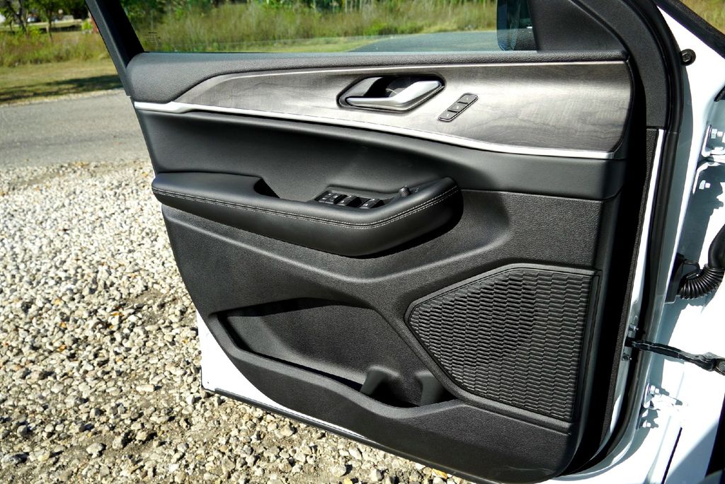 New Car 2025 Jeep Grand Cherokee L  Limited For Sale Under $50,000 In Taylor, Texas