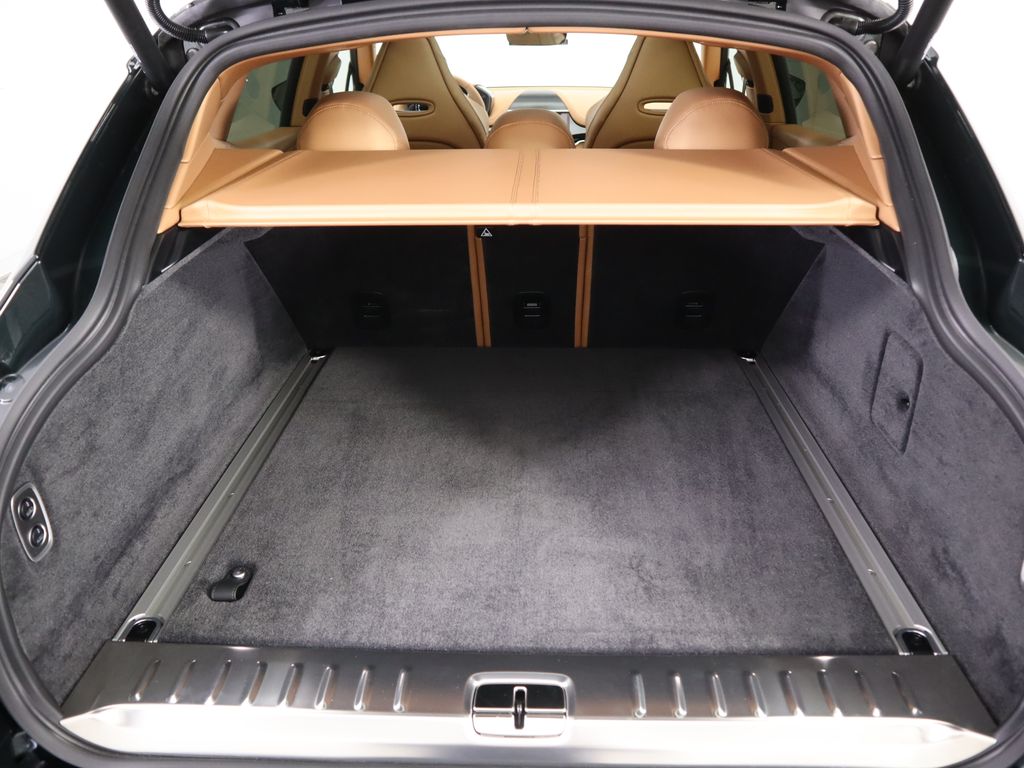 Thumbnail: 2026 Aston Martin DBX - 29