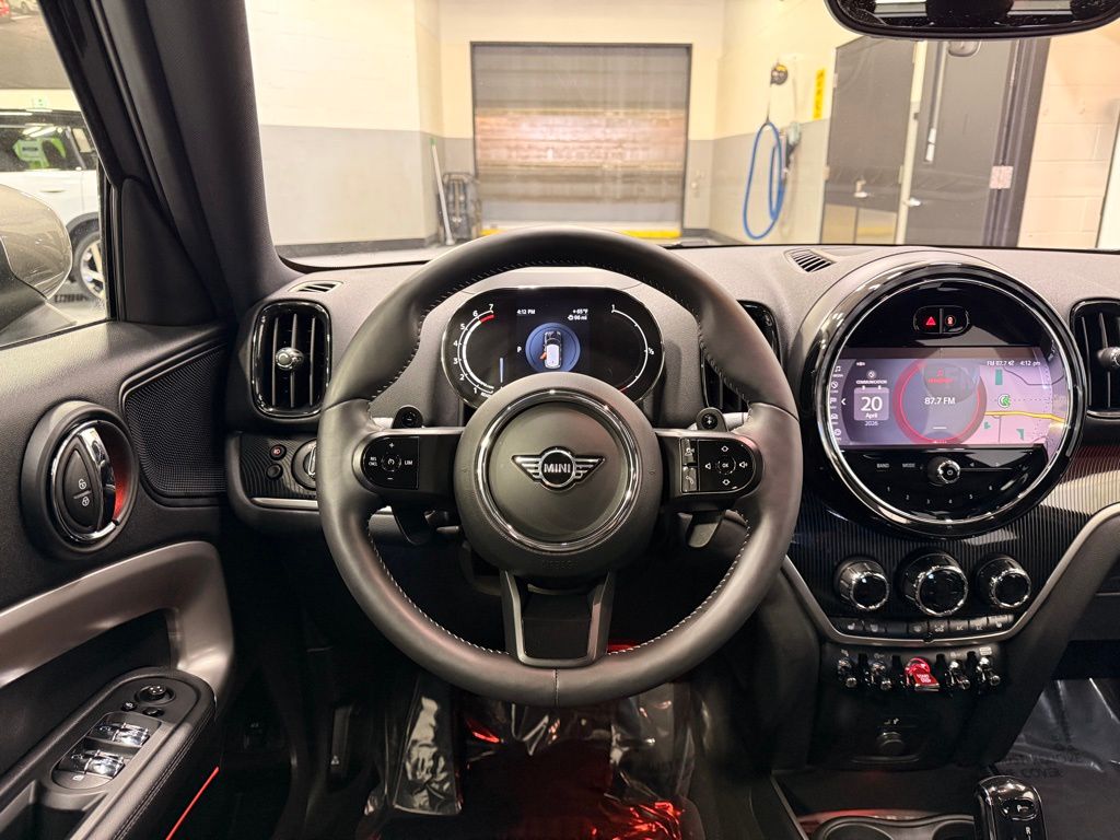 Thumbnail: 2024 MINI Cooper Countryman - 24