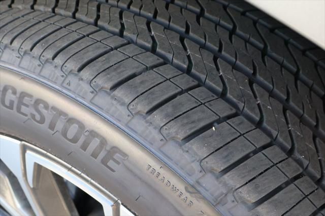 Thumbnail: 2026 Chevrolet Tahoe - 12