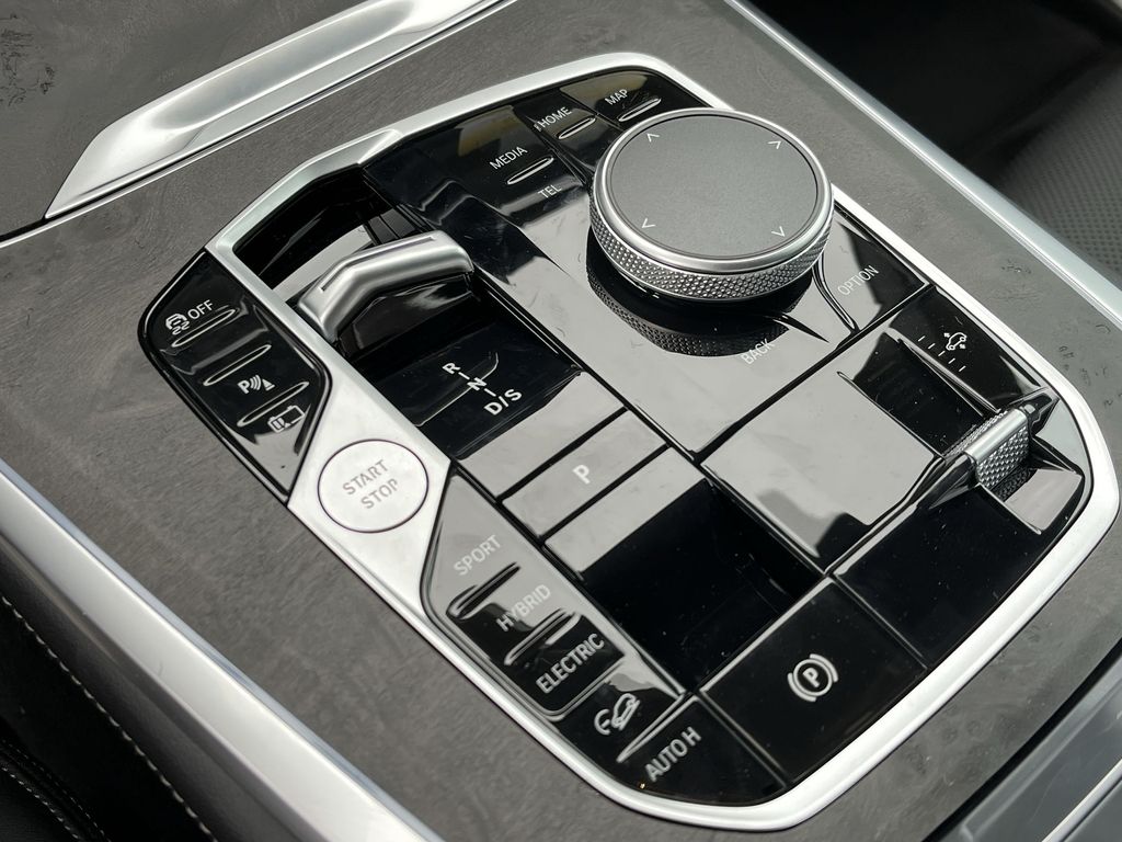 Thumbnail: 2026 BMW X5 - 20