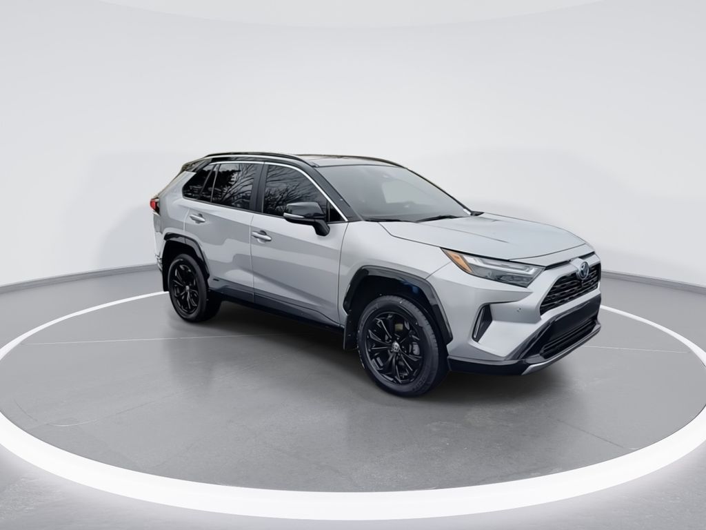 2022 Toyota RAV4 XSE 2