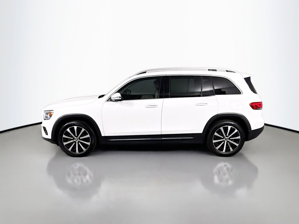 Thumbnail: 2021 Mercedes-Benz GLB - 8