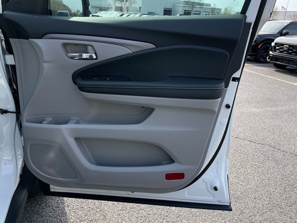 Thumbnail: 2026 Honda Ridgeline - 30