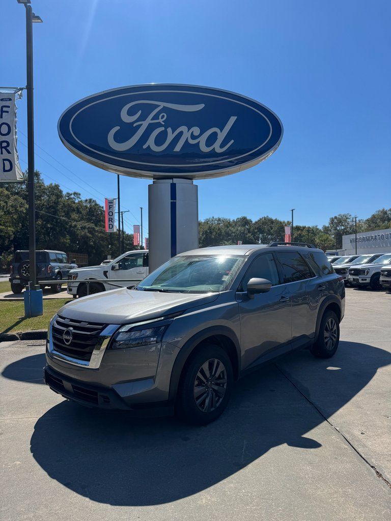 2024 Nissan Pathfinder SV FWD