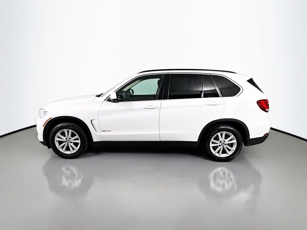Thumbnail: 2015 BMW X5 - 8