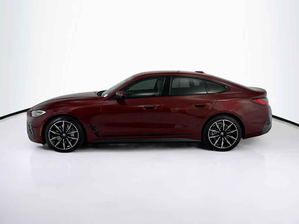 Thumbnail: 2023 BMW i4 - 8