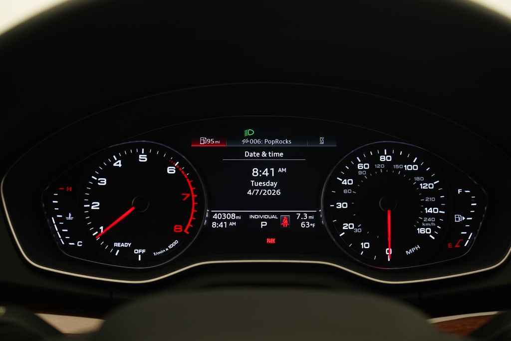 Thumbnail: 2023 Audi Q5 - 10