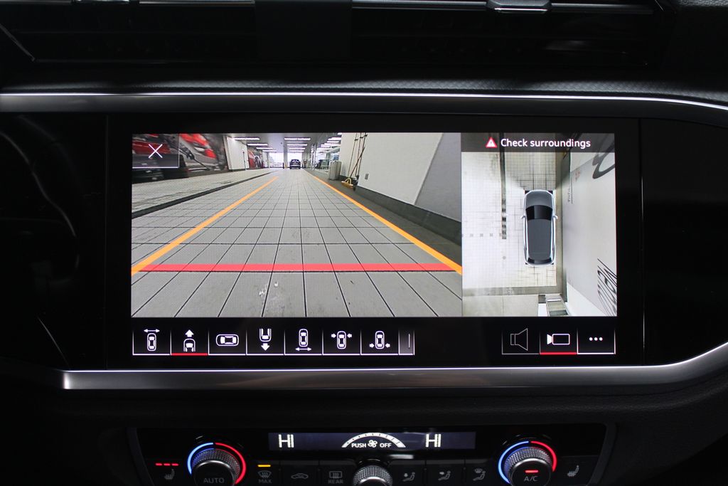 Thumbnail: 2023 Audi Q3 - 21