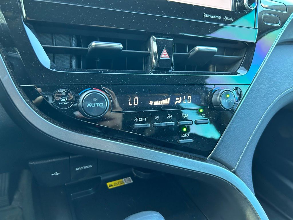 Thumbnail: 2022 Toyota Camry - 26