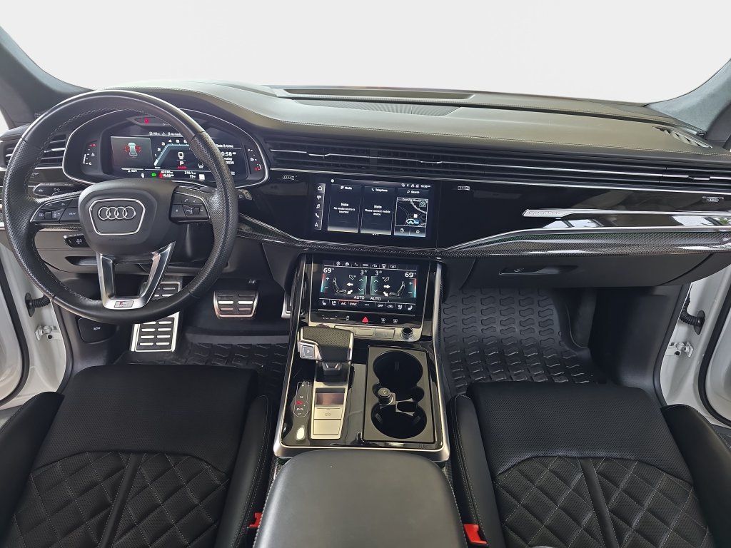 Used 2023  Audi 4.0T Prestige image 10