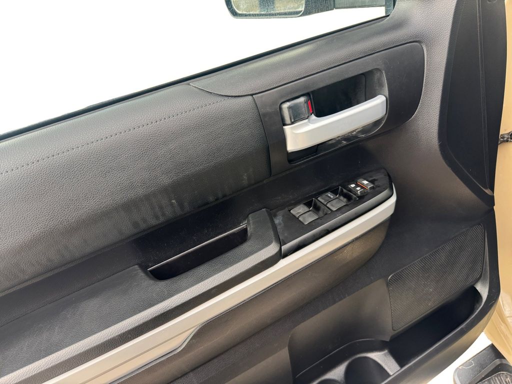 Used Car 2020 Toyota Tundra  Sr5 For Sale Under $30,000 In Round Rock, Texas