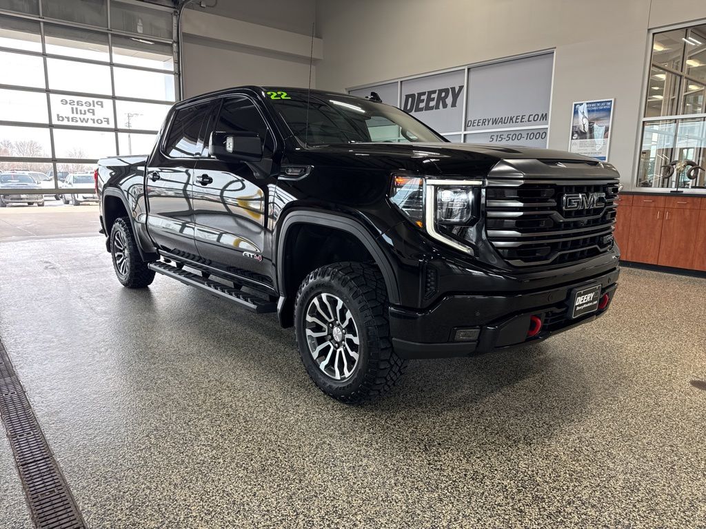 2022 GMC Sierra 1500 AT4 Crew Cab 4WD