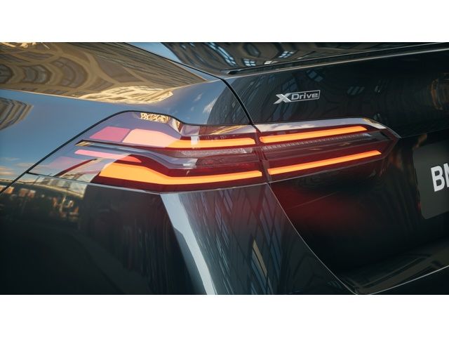 Thumbnail: 2026 BMW 5 Series - 8