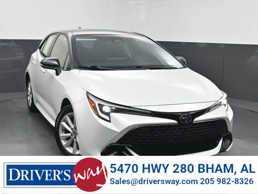  2023 Toyota Corolla Hatchback SE FWD   