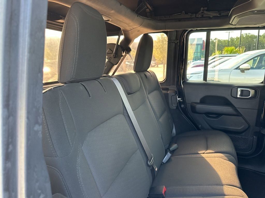 2020 Black Clearcoat Jeep Wrangler Unlimited Unlimited Sahara 4X4 SUV
