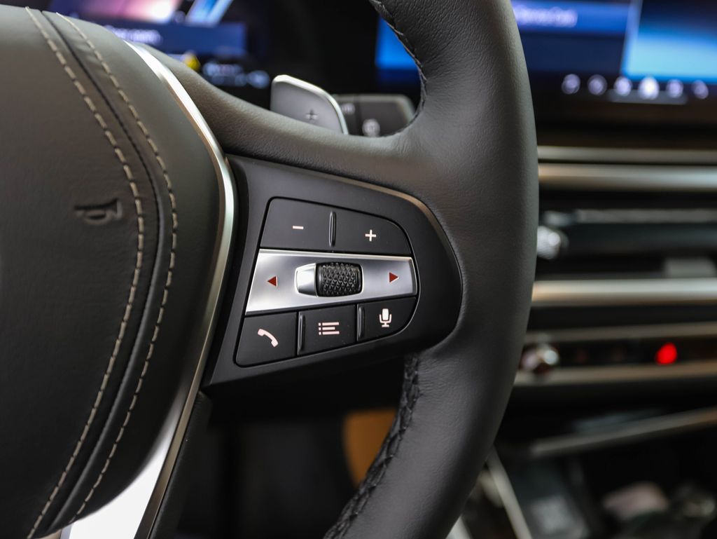 Thumbnail: 2026 BMW X5 - 13