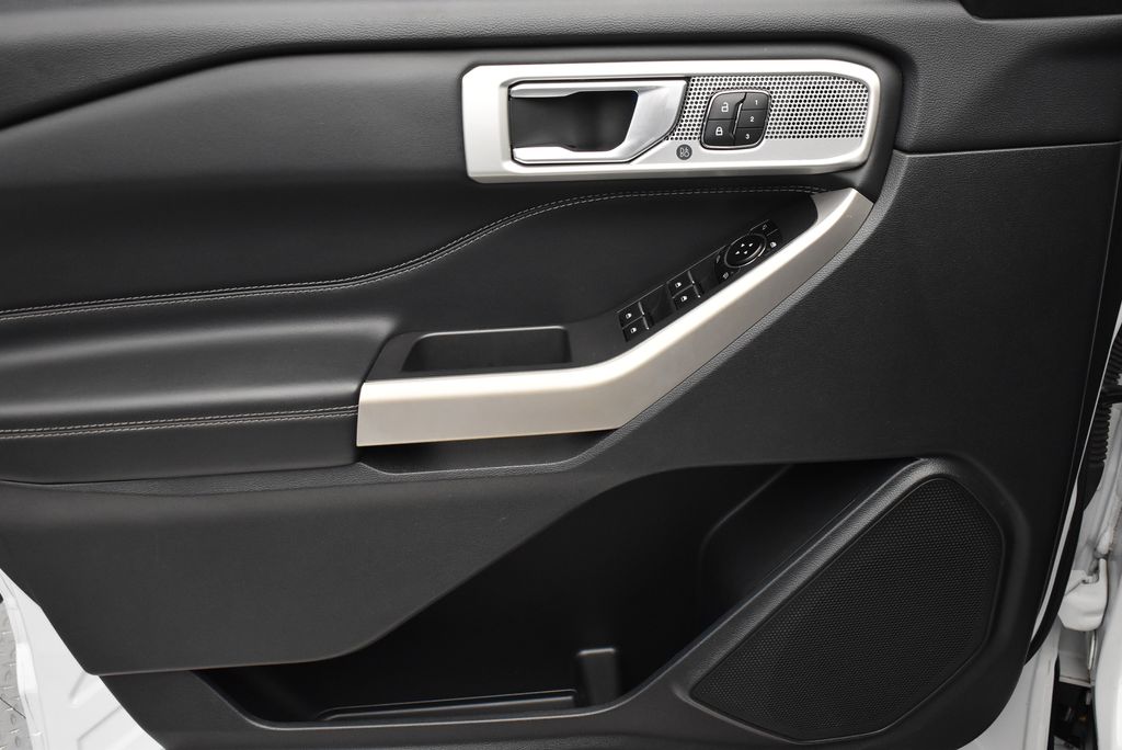 Thumbnail: 2023 Ford Explorer - 10