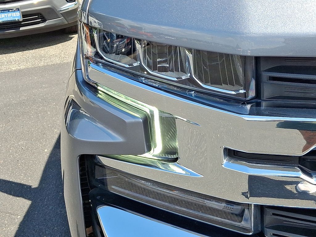 Thumbnail: 2022 Chevrolet Silverado 1500 - 9