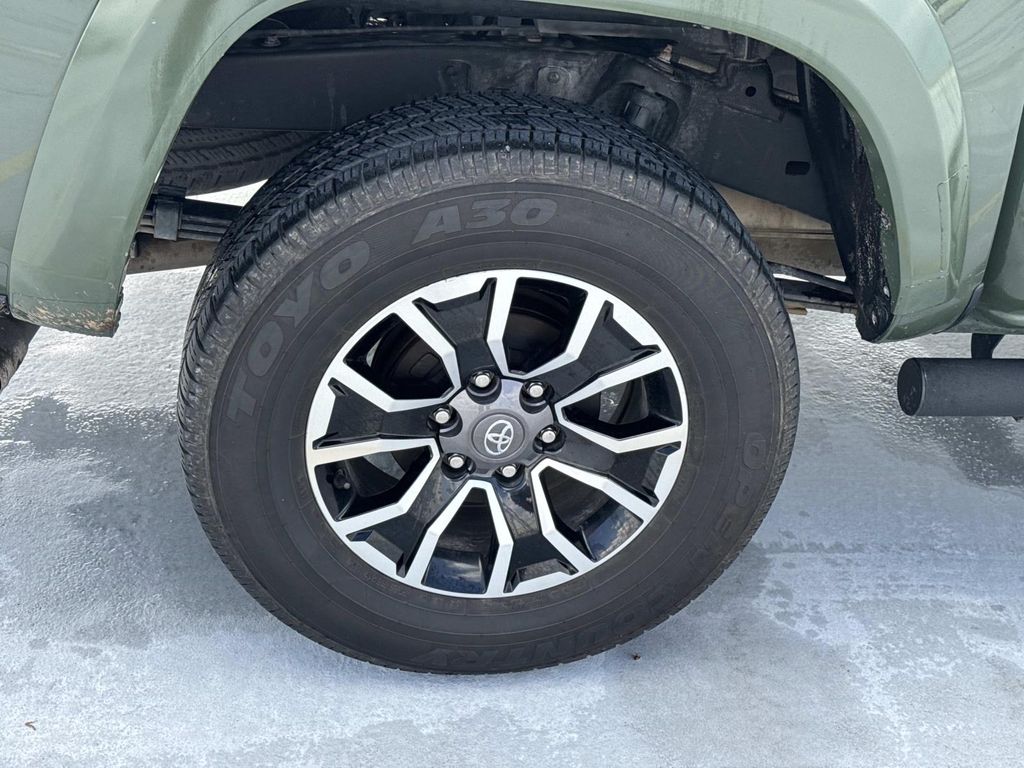 2022 Toyota Tacoma TRD Sport - 6