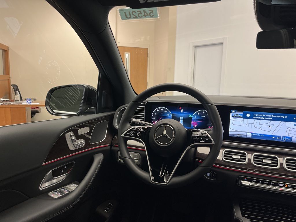 Thumbnail: 2025 Mercedes-Benz GLE - 26