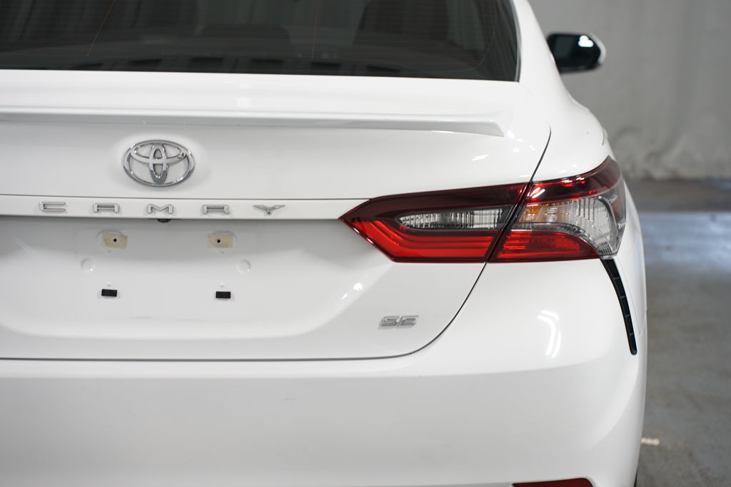 Thumbnail: 2024 Toyota Camry - 10