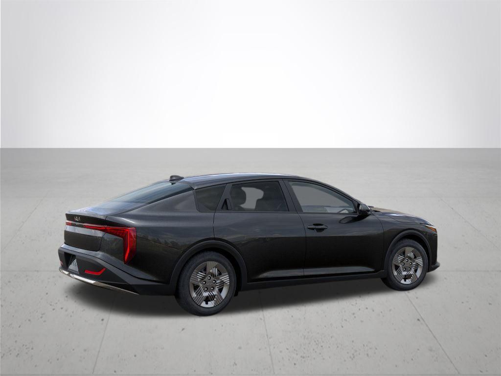 2026 Kia K4 LX