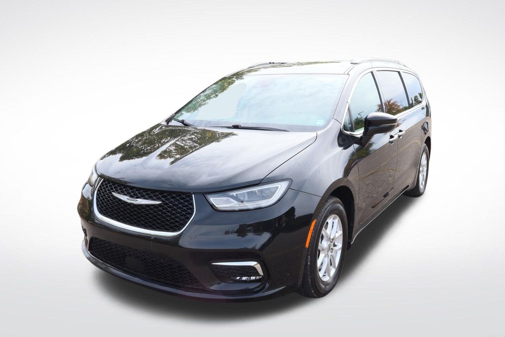 2022 Chrysler Pacifica Touring L 11