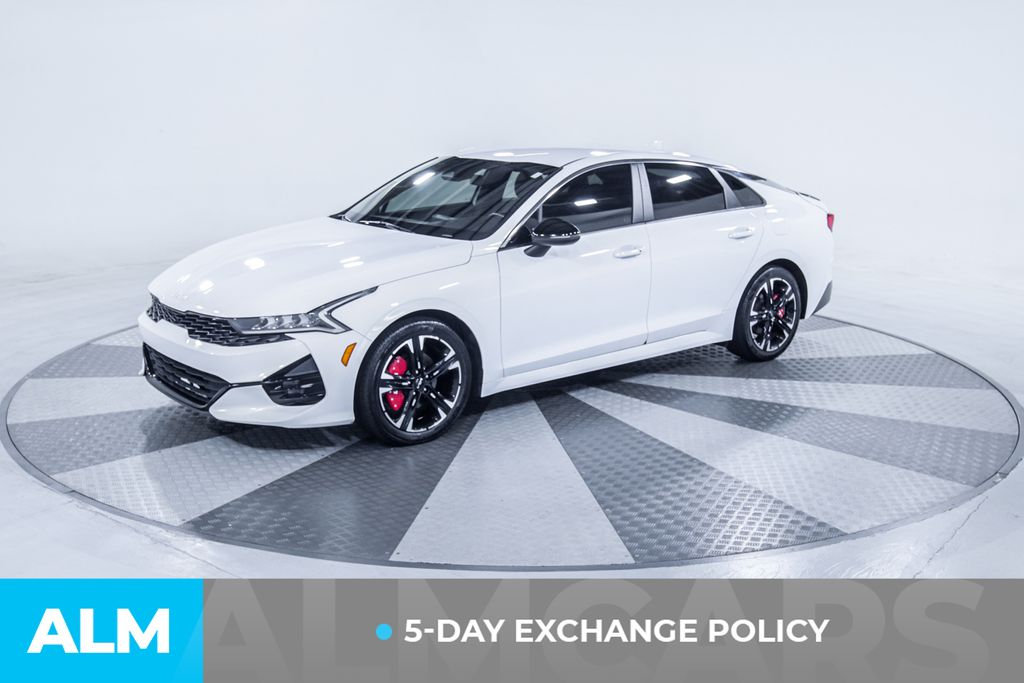 Used 2022 White Kia GT-Line image 3