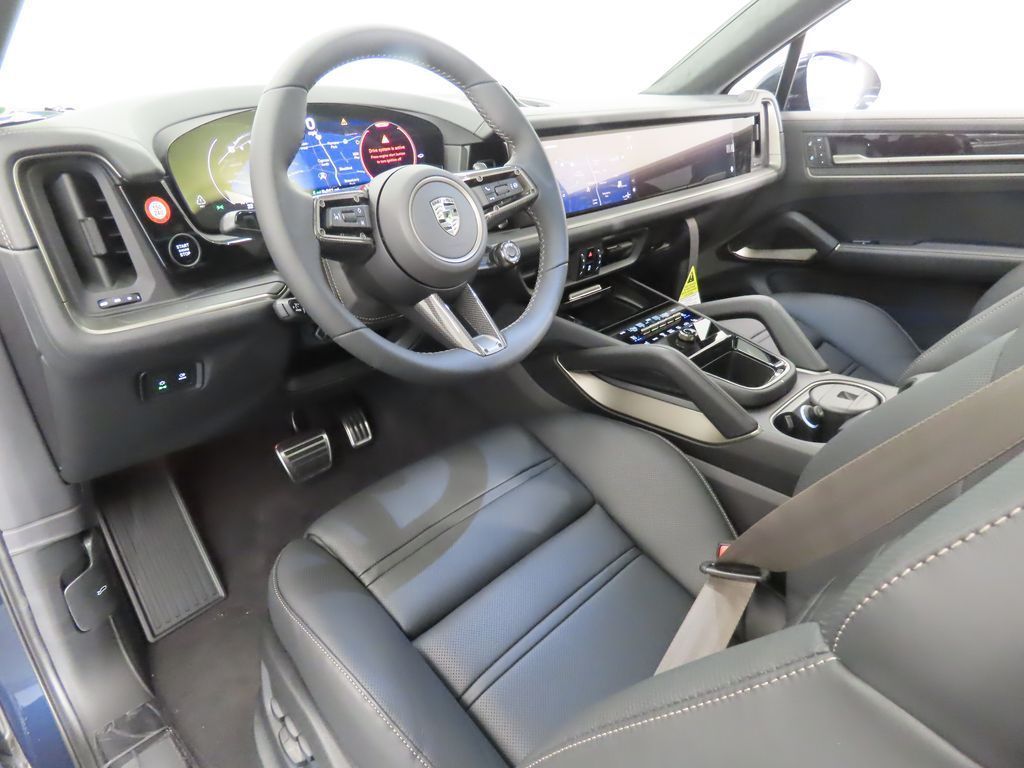 Thumbnail: 2025 Porsche  - 4