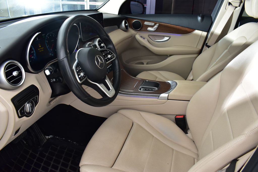 Thumbnail: 2022 Mercedes-Benz GLC - 14