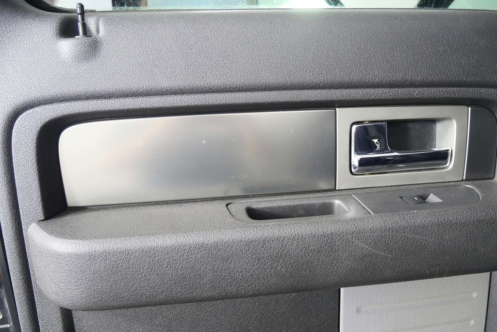 2013 Ford F-150 FX4 14