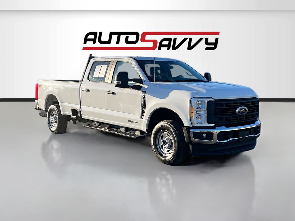 2025 Ford F-250 XL 4x4 Crew Cab 8' Box's photo