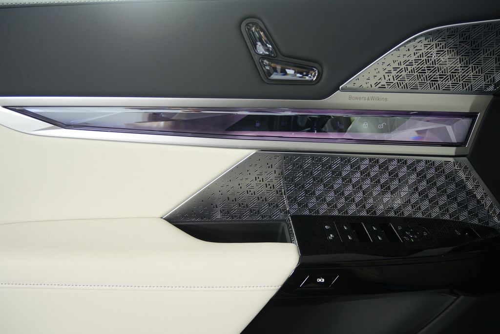 Thumbnail: 2026 BMW 7 Series - 9