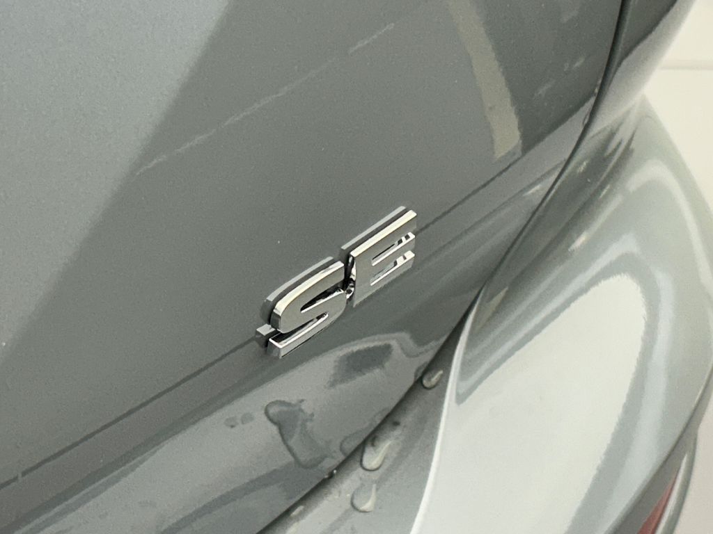 New 2026 Gray Mitsubishi SE image 41